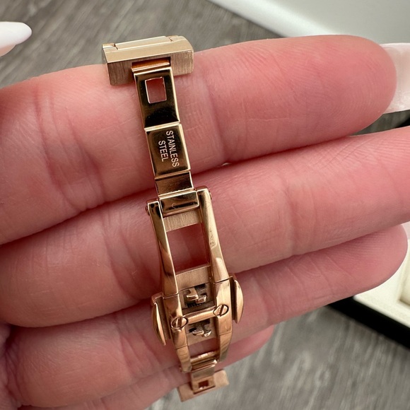 Fendi Watch - Picture 5 of 10